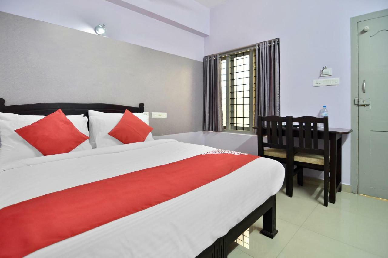 Shanthi Residency Pathanamthitta Ngoại thất bức ảnh