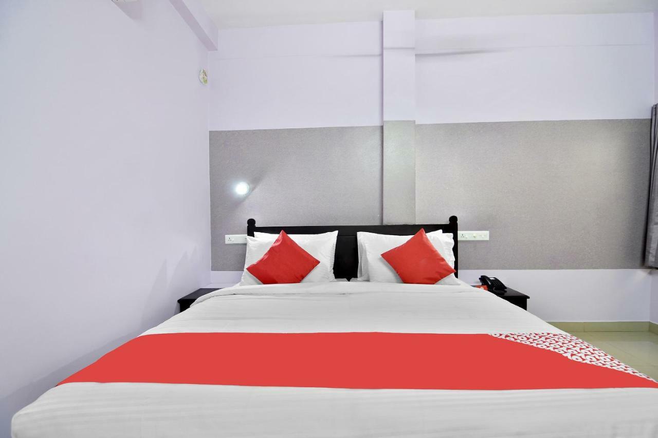 Shanthi Residency Pathanamthitta Ngoại thất bức ảnh